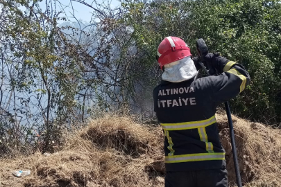 Altınova İtfaiyesinden yangına anında müdahale