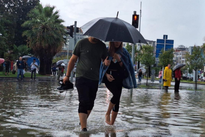 Yalova güne sağanakla başladı! Bu keyif çok uzun sürmeyecek