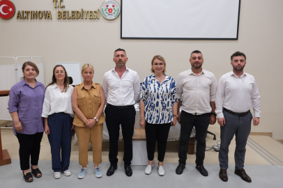 Altınova Kent Konseyi’nde ‘Palaşoğlu’ dönemi başladı