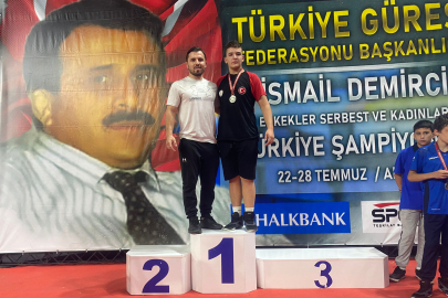 Yalova Belediyesporlu Ahmet Soysal gümüş madalya kazandı