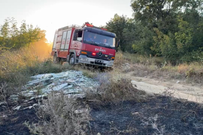 Yalova TOKİ Konutları yakınında çıkan yangın korkuttu