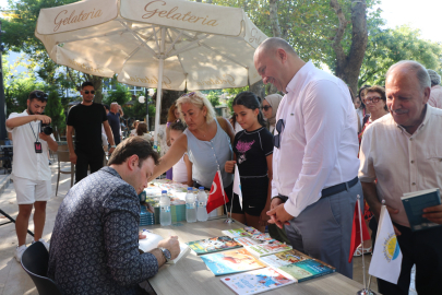 17. Altın Çınar Festivali’nde Ömür Kurt Çınarcık halkıyla bir araya geldi