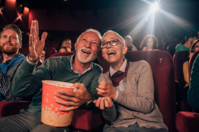 Emekliler için bir indirim protokolü daha! İndirimli sinema bileti