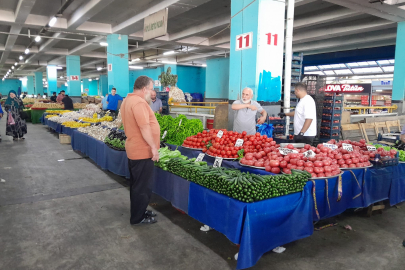 Yalova Semt Pazarında fiyatlar dalgalanmaya devam ediyor