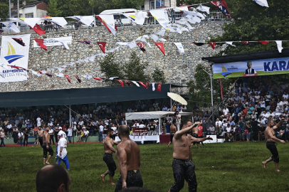 Başkan Canbay, 40. Altınkemer Yağlı Pehlivan Güreşlerine katılım sağladı