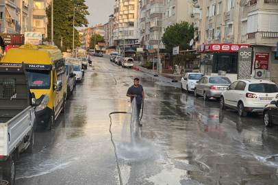 Çınarcık’ta yıkama çalışmaları gerçekleştiriliyor