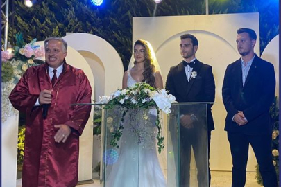 Termal Belediye Başkanı Acar genç çiftin nikah akdini gerçekleştirdi