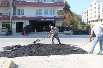 Çınarcık Belediyesi temizlik, onarım ve bakım çalışmalarına büyük bir hızla devam ediyor