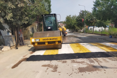 Kadıköy genelinde asfalt yama çalışmaları büyük bir hızla sürdürülüyor