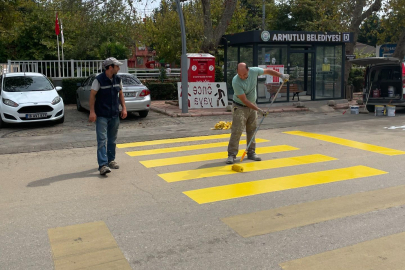 Yalova Armutlu’da yaya geçitleri yenileniyor