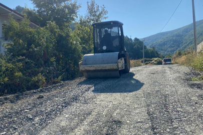 Yalova Esenköy’de yol çalışmaları büyük bir hızla devam ediyor