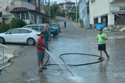 Çınarcık genelinde yıkama çalışmaları gece gündüz devam ediyor