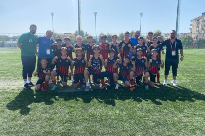 Çiftlikköy U-13 Futbol Takımı lige hızlı başladı