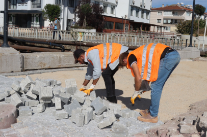 Yalova Belediyesi, bozulan yolları tek tek düzenliyor