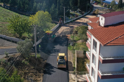 Altınova Belediyesi asfalt çalışmalarına başladı… Altınova’da 10 bin ton asfalt dökülecek