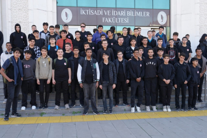 İmam Hatip Lisesi Öğrencileri YAÜ kampüsünü ziyaret etti