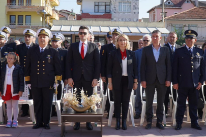 Altınova’da Cumhuriyet Bayramı törenlerle kutlandı