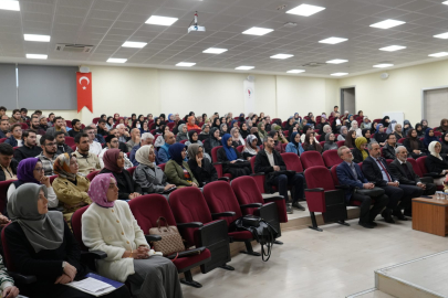 İzzetbegoviç’in hayatı ve mücadelesi genç nesillere aktarıldı