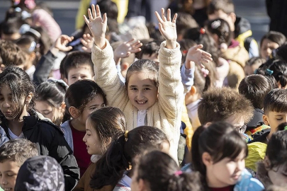 Öğrenciler heyecanla bekliyordu: İlk ara tatil için son ders zili yarın çalıyor!