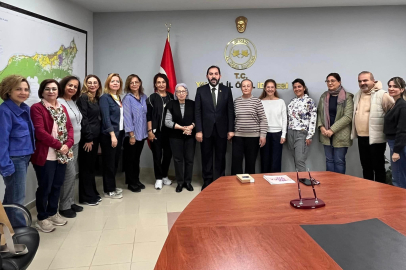 Hasan Soygüzel sanatçıları makamında ağırladı