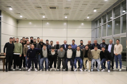 Başkan Yele, Çiftlikköy Belediyespor futbolcularıyla buluştu