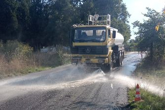 Gacık Köyü’nde yol çalışmaları devam ediyor