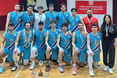 Yalova Üniversitesi Basketbol Takımı Bölgesel Lig şampiyonu oldu