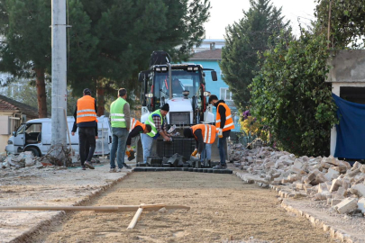 Yalova Belediyesi 15 bin 650 metrekare parke taş yol yapımı gerçekleştirdi