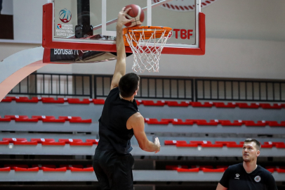 Yalovaspor Basketbol Darüşşafaka Lassa’ya bilendi