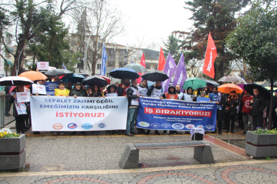 Kamu çalışanları yüzde 11’lik zammı protesto etti