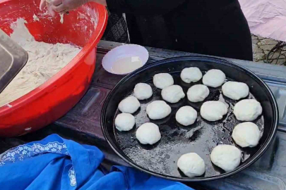 Pişi geleneği nesilden nesile sürüyor