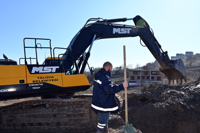 Yalova Belediyesi altyapı ve üstyapı çalışmalarını sürdürüyor