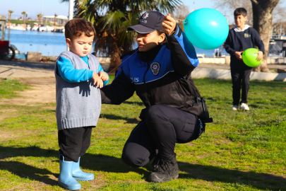 Yalova polisi çocuklarla parkta buluştu