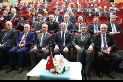 Rektör Bahçekapılı Türk Yükseköğretim Vizyonu Toplantısı'na katıldı