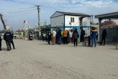 Tersane işçileri maaşlarını alamadı, eylem başlattı