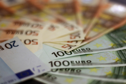 Euro Türk Lirası karşısında tarihi rekor kırdı