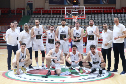 Çiftlikköy potada İzmir galibiyetiyle başladı 87-80