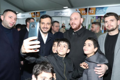 Büyükgümüş, Fatih Camii'nde Teravih sonrası vatandaşlarla sohbet etti